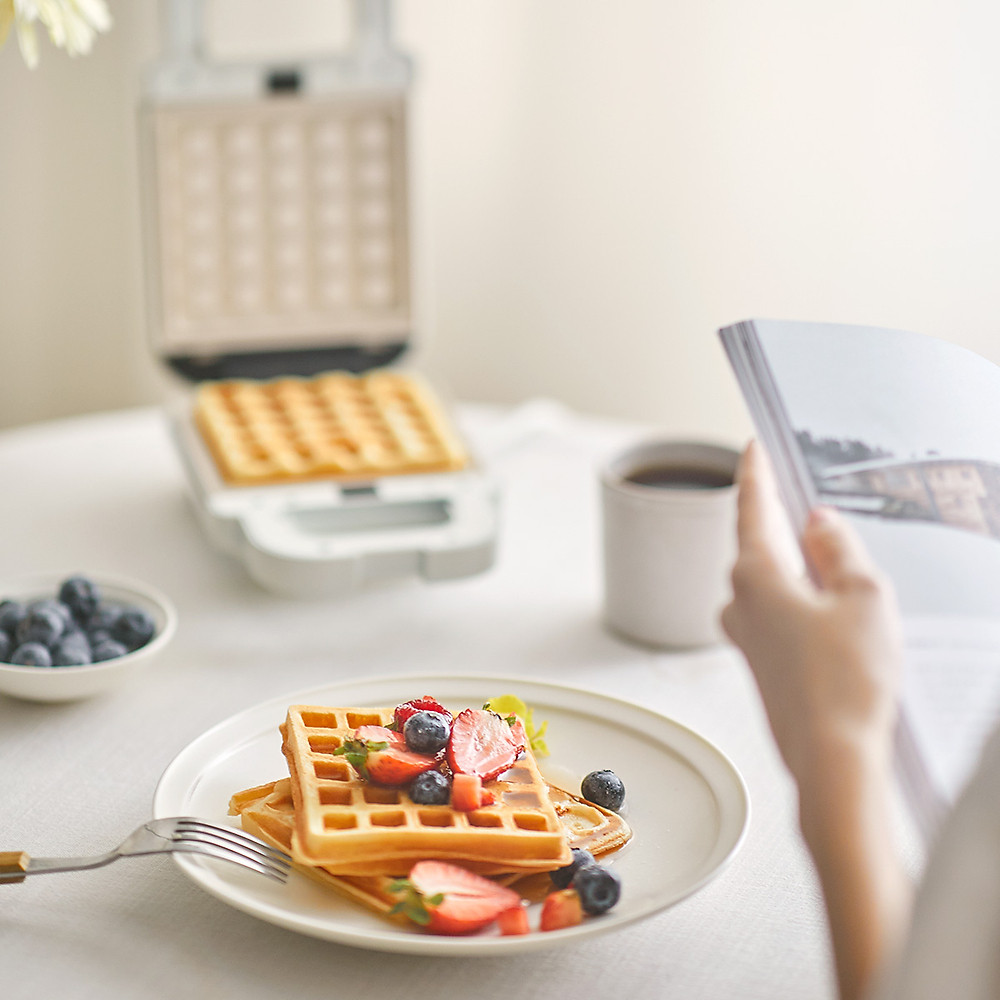 Máy kẹp nướng bánh LocknLock EJB126IVY (600W) - Hàng Chính Hãng - Hình ảnh 4