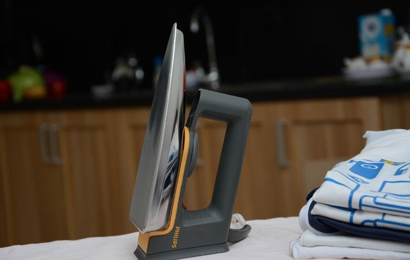 Bàn Ủi Khô Philips HD1172/01 (1000W) - Hàng chính hãng - Hình ảnh 10